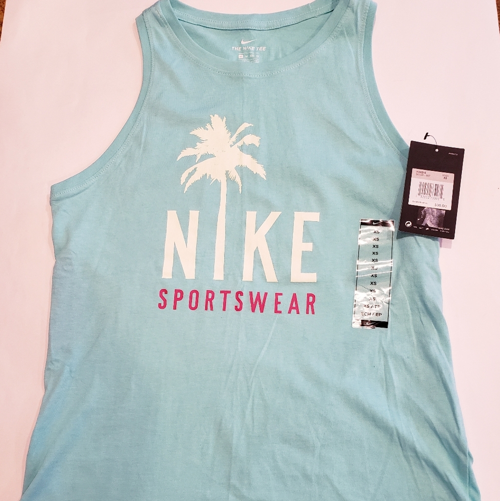Nike Women's Tank Top with Palm Tree-NWT